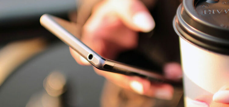 Le haut-parleur de mon téléphone portable ne fonctionne pas, que dois-je faire ?