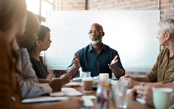 comprendre-les-21-lois-errefutables-leadership-john-maxwell