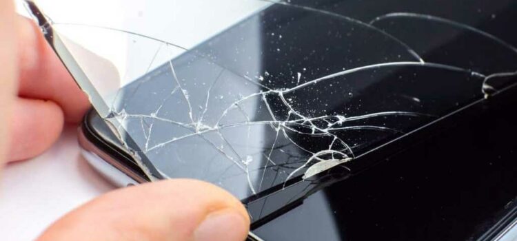 Soyez prudent lorsque vous retirez le verre trempé, vous pouvez endommager votre téléphone portable.