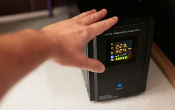 ondulateur-off-line-equipement-de-qualite