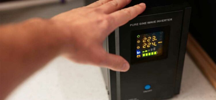 Onduleur off-line : pourquoi miser sur un équipement de qualité ?